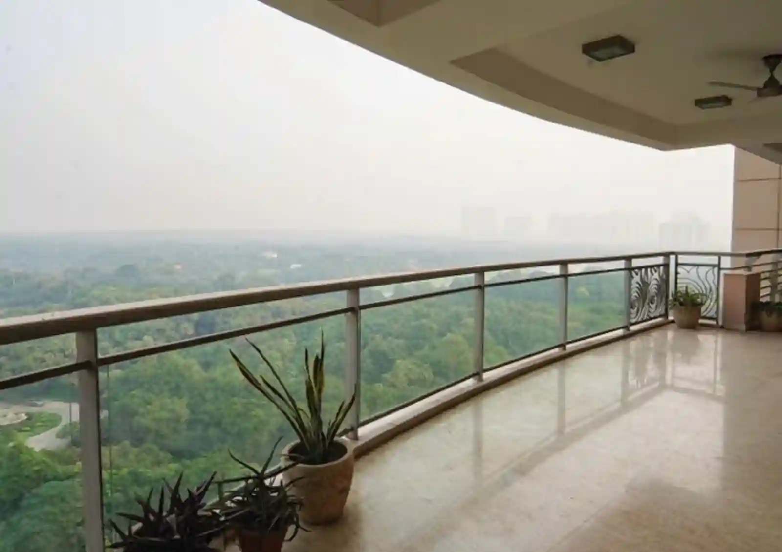 dlf privana south sector 77